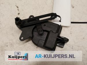 Used Heater valve motor BMW Mini One/Cooper (R50) 1.6 16V Cooper Price € 20,00 Margin scheme offered by Autorecycling Kuijpers