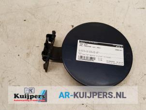Used Tank cap cover Opel Frontera (6B) 2.2i 16V Price € 15,00 Margin scheme offered by Autorecycling Kuijpers