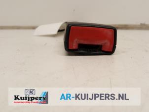 Used Front seatbelt buckle, left Audi A4 (B5) 1.8 20V Price € 10,00 Margin scheme offered by Autorecycling Kuijpers