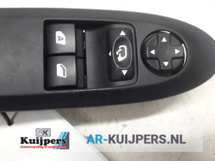 Usados Interruptor combinado de ventanillas Citroen DS3 (SA) 1.6 e-HDi Precio € 25,00 Norma de margen ofrecido por Autorecycling Kuijpers