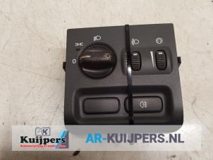 Usados Interruptor de luz Volvo S40 (VS) 1.8 16V Precio € 25,00 Norma de margen ofrecido por Autorecycling Kuijpers