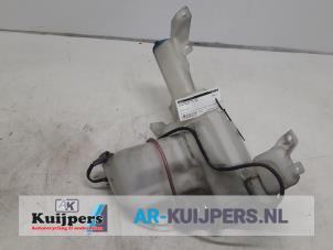 Used Front windscreen washer reservoir Nissan Murano (Z51) 3.5 V6 24V 4x4 Price € 25,00 Margin scheme offered by Autorecycling Kuijpers