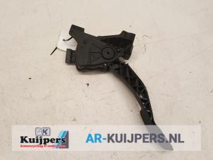 Used Accelerator pedal Mitsubishi Colt (Z2/Z3) 1.3 16V Price € 15,00 Margin scheme offered by Autorecycling Kuijpers