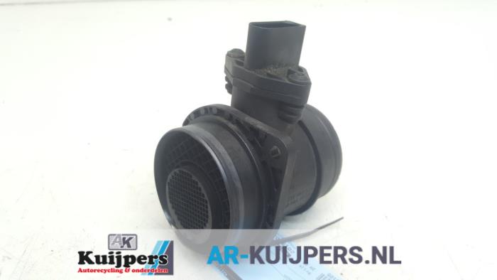 Air mass meter from a Volkswagen New Beetle (9C1/9G1) 1.9 TDI 100 2003