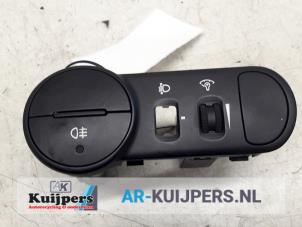 Gebrauchte Nebelscheinwerfer Schalter Hyundai i10 (F5) 1.1i 12V Preis € 15,00 Margenregelung angeboten von Autorecycling Kuijpers