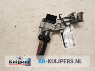 Used Electronic ignition key Alfa Romeo MiTo (955) 1.4 Turbo 16V Price € 35,00 Margin scheme offered by Autorecycling Kuijpers