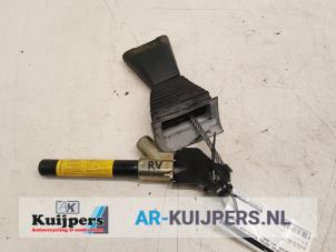 Used Front seatbelt buckle, right Opel Frontera (6B) 2.2 DTI 16V Price € 20,00 Margin scheme offered by Autorecycling Kuijpers