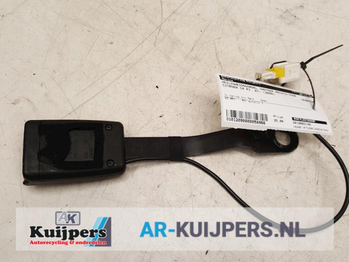 Front seatbelt buckle, right from a Citroën C4 Picasso (UD/UE/UF) 2.0 16V Autom. 2008