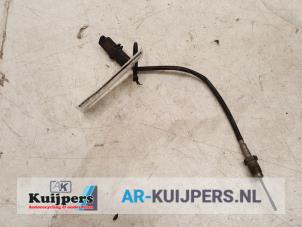 Used Exhaust heat sensor Peugeot 207 CC (WB) 1.6 HDiF 16V Price € 20,00 Margin scheme offered by Autorecycling Kuijpers