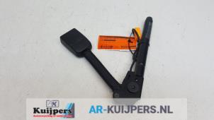 Used Front seatbelt buckle, left Ford Fiesta 5 (JD/JH) 1.3 Price € 25,00 Margin scheme offered by Autorecycling Kuijpers