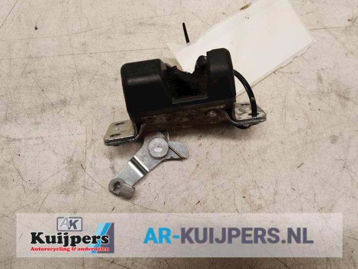 Boot lid lock mechanism Opel Meriva Mk.I 1.4 16V Twin Port