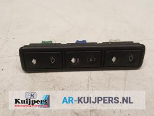 Used Electric window switch BMW 3 serie (E36/2C) 325i 24V Price € 10,00 Margin scheme offered by Autorecycling Kuijpers