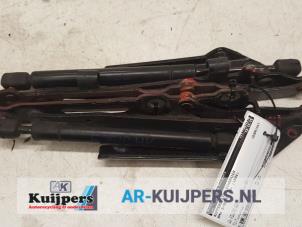 Used Boot lid hinge BMW 3 serie (E36/2C) 325i 24V Price € 30,00 Margin scheme offered by Autorecycling Kuijpers