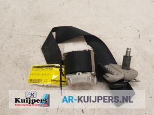 Used Rear seatbelt, left Toyota Corolla Verso (R10/11) 2.2 D-4D 16V Cat Clean Power Price € 30,00 Margin scheme offered by Autorecycling Kuijpers