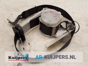 Used Front seatbelt, left Opel Vectra C Caravan 2.2 DIG 16V Price € 15,00 Margin scheme offered by Autorecycling Kuijpers