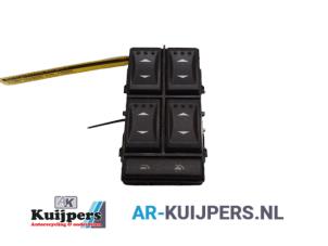 Używane Przelacznik combi okienny Ford Mondeo III Wagon 2.0 16V Cena € 15,00 Procedura marży oferowane przez Autorecycling Kuijpers