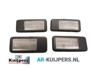 Usados Iluminación interior detrás BMW X3 (E83) 2.0d 16V Precio € 20,00 Norma de margen ofrecido por Autorecycling Kuijpers