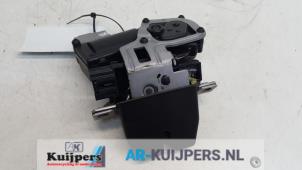 Used Tailgate lock mechanism Ford S-Max (WPC) 2.0 TDCi 210 16V Price € 75,00 Margin scheme offered by Autorecycling Kuijpers