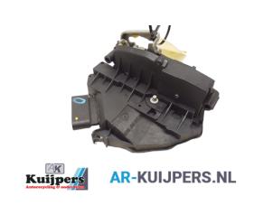 Used Front door lock mechanism 4-door, right Ford S-Max (WPC) 2.0 TDCi 210 16V Price € 50,00 Margin scheme offered by Autorecycling Kuijpers