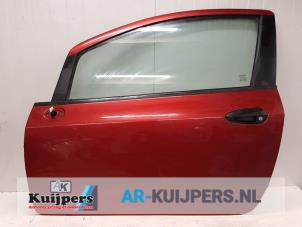 Używane Drzwi lewe wersja 2-drzwiowa Fiat Grande Punto (199) 1.2 Cena € 40,00 Procedura marży oferowane przez Autorecycling Kuijpers