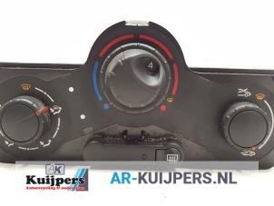 Used Heater control panel Renault Clio III (BR/CR) 1.5 dCi 70 Price € 15,00 Margin scheme offered by Autorecycling Kuijpers