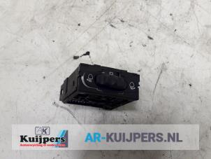 Used AIH headlight switch Renault Master III (FD/HD) 2.5 dCi 16V 100 Price € 15,00 Margin scheme offered by Autorecycling Kuijpers