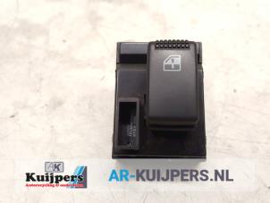 Used Electric window switch Hyundai Coupe 2.0i 16V CVVT Price € 10,00 Margin scheme offered by Autorecycling Kuijpers