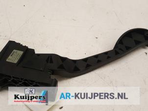 Used Accelerator pedal Alfa Romeo GT (937) 2.0 JTS 16V Price € 15,00 Margin scheme offered by Autorecycling Kuijpers