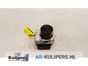 Gebrauchte ABS Pumpe Kia Magentis (GE) 2.0 CRDi 16V Preis € 40,00 Margenregelung angeboten von Autorecycling Kuijpers