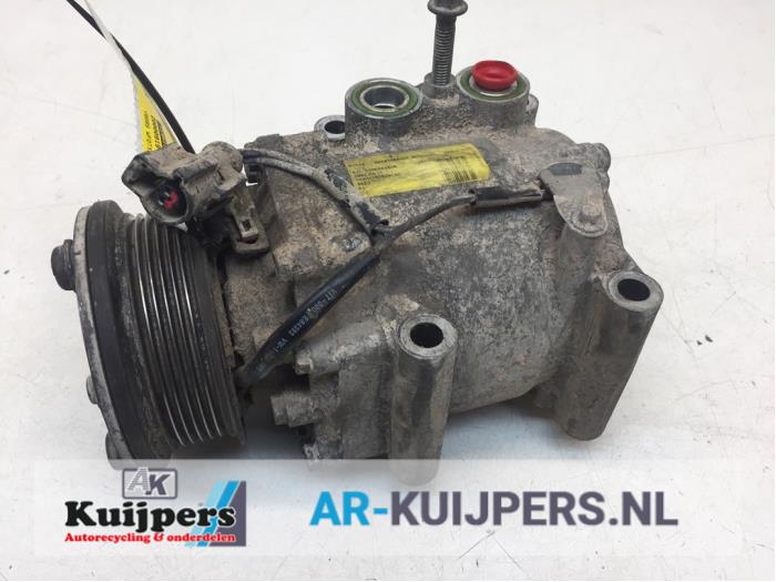Gebrauchte Klimapumpe Ford Transit Connect 1.8 TDdi LWB Euro 3 Preis € 25,00 Margenregelung angeboten von Autorecycling Kuijpers