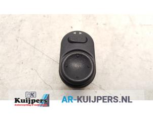 Used Mirror switch Opel Meriva 1.7 CDTI 16V Price € 10,00 Margin scheme offered by Autorecycling Kuijpers