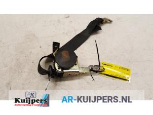 Used Rear seatbelt, left BMW 3 serie (E46/2) 323 Ci 24V Price € 20,00 Margin scheme offered by Autorecycling Kuijpers