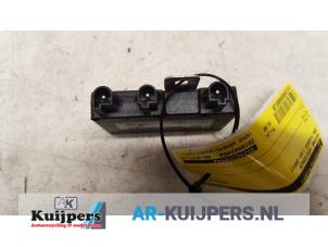 Gebrauchte Antennenverstärker BMW 3 serie (E46/2) 323 Ci 24V Preis € 10,00 Margenregelung angeboten von Autorecycling Kuijpers