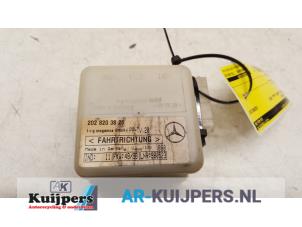 Usagé Capteur alarme Mercedes S (W220) 3.2 S-320 18V Prix € 19,00 Règlement à la marge proposé par Autorecycling Kuijpers