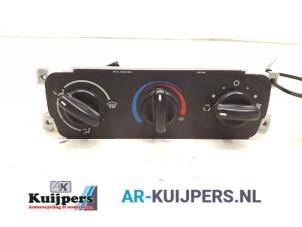 Usados Panel de control de calefacción Ford Transit 2.2 TDCi 16V Precio € 20,00 Norma de margen ofrecido por Autorecycling Kuijpers