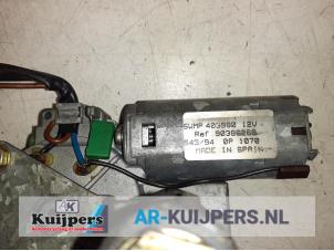 Used Rear wiper motor Opel Corsa B (73/78/79) 1.4i Price € 10,00 Margin scheme offered by Autorecycling Kuijpers