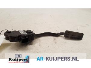 Used Accelerator pedal Landrover Discovery III (LAA/TAA) 2.7 TD V6 Price € 15,00 Margin scheme offered by Autorecycling Kuijpers