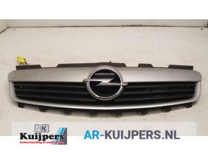 Used Grille Opel Zafira Mk.II (M75) 1.6 16V Price € 30,00 Margin scheme offered by Autorecycling Kuijpers