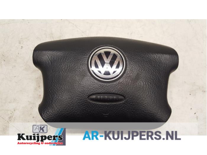 Airbag gauche (volant) d'un Volkswagen Golf IV (1J1) 1.4 16V 1999