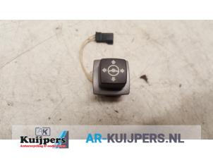 Usados Interruptor de ajuste de volante BMW 7 serie (E65/E66/E67) 735i,Li 3.6 V8 32V Precio € 19,00 Norma de margen ofrecido por Autorecycling Kuijpers