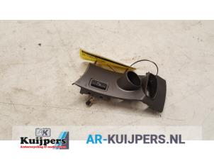 Usados Interruptor PDC BMW 7 serie (E65/E66/E67) 735i,Li 3.6 V8 32V Precio € 10,00 Norma de margen ofrecido por Autorecycling Kuijpers