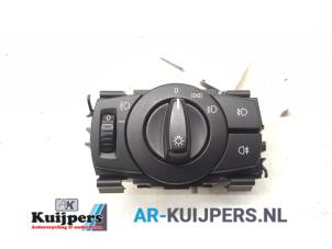 Gebrauchte Licht Schalter BMW 1 serie (E87/87N) 118d 16V Preis € 25,00 Margenregelung angeboten von Autorecycling Kuijpers