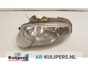 Used Headlight, left Alfa Romeo 147 (937) Price € 25,00 Margin scheme offered by Autorecycling Kuijpers