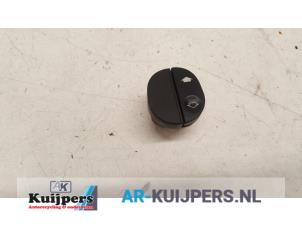 Used Multi-functional window switch Ford Ka I 1.3i Price € 10,00 Margin scheme offered by Autorecycling Kuijpers