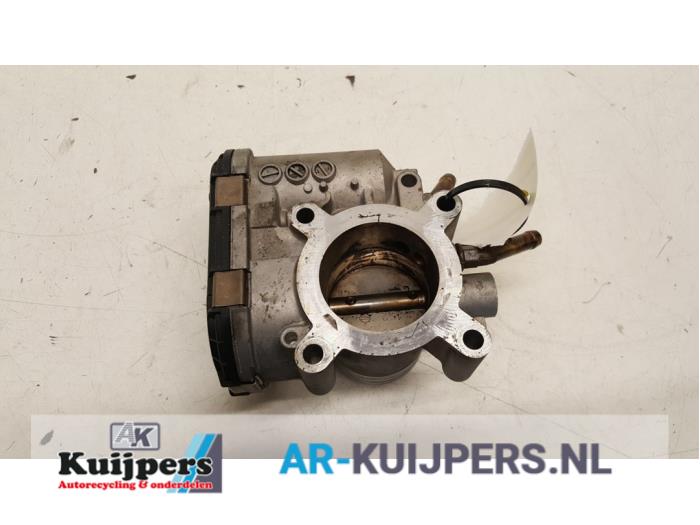 Throttle body from a Seat Arosa (6H1) 1.4 MPi 2001