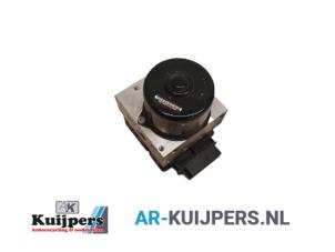 Gebrauchte ABS Pumpe Peugeot 206 CC (2D) 2.0 16V Preis € 25,00 Margenregelung angeboten von Autorecycling Kuijpers