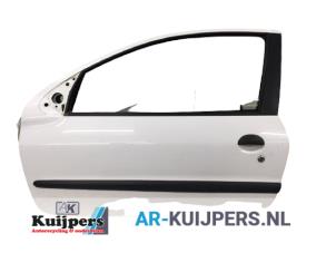 Used Door 2-door, left Peugeot 206 (2A/C/H/J/S) 1.4 HDi Price € 35,00 Margin scheme offered by Autorecycling Kuijpers