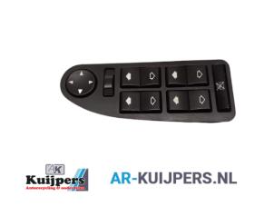 Used Multi-functional window switch BMW 5 serie (E39) 520i 24V Price € 15,00 Margin scheme offered by Autorecycling Kuijpers