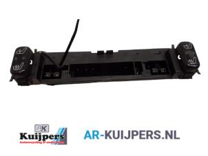 Used Seat heating switch Mercedes SLK (R170) 2.0 200 16V Price € 19,00 Margin scheme offered by Autorecycling Kuijpers