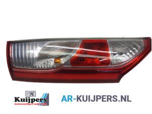 Usagé Feu arrière secondaire gauche Renault Kangoo Express (FW) 1.5 dCi 90 FAP Prix € 15,00 Règlement à la marge proposé par Autorecycling Kuijpers